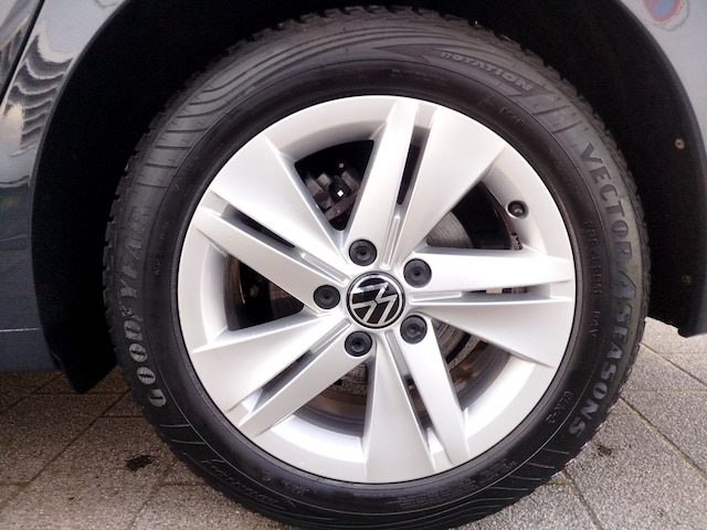 Volkswagen Golf DSG Golf VIII Life Variant