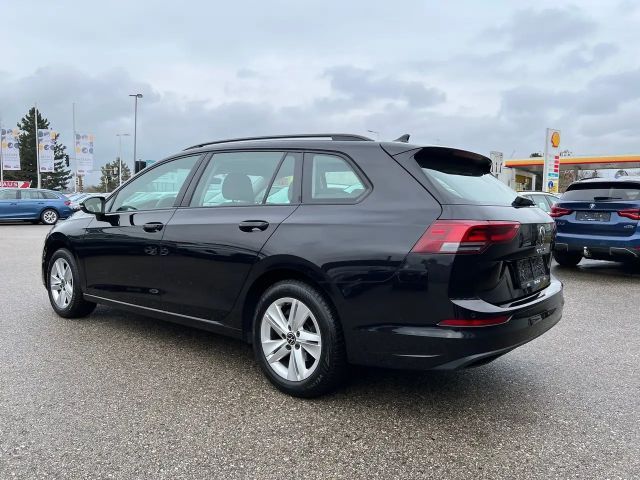 Volkswagen Golf Life Variant