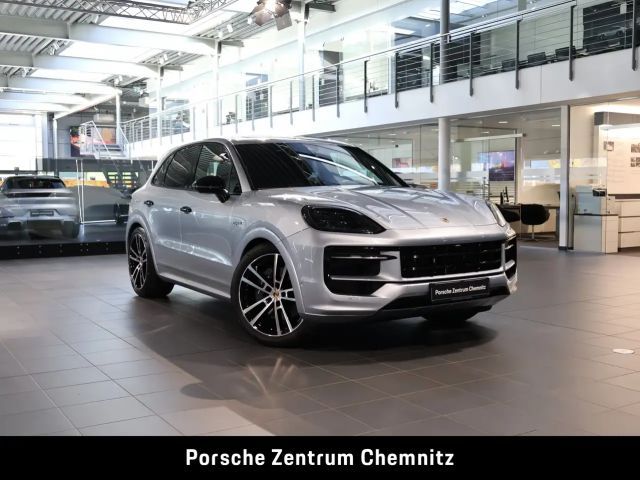 Porsche Cayenne Black Edition E-Hybrid