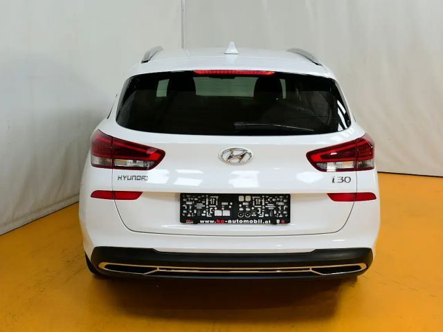 Hyundai i30 T-GDi