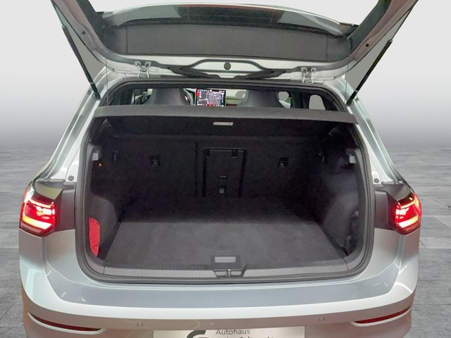 Volkswagen Golf 1.5 eTSI DSG Golf VIII R-Line