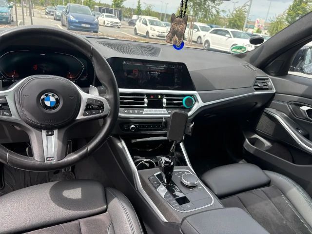 BMW 330 330i M-Sport Sedan