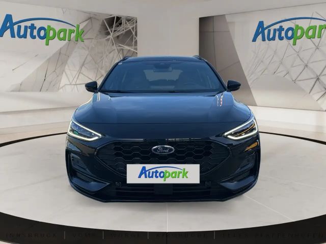 Ford Focus ST Line Wagon