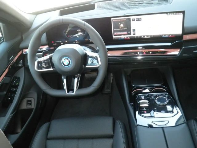 BMW i5 Sedan eDrive40