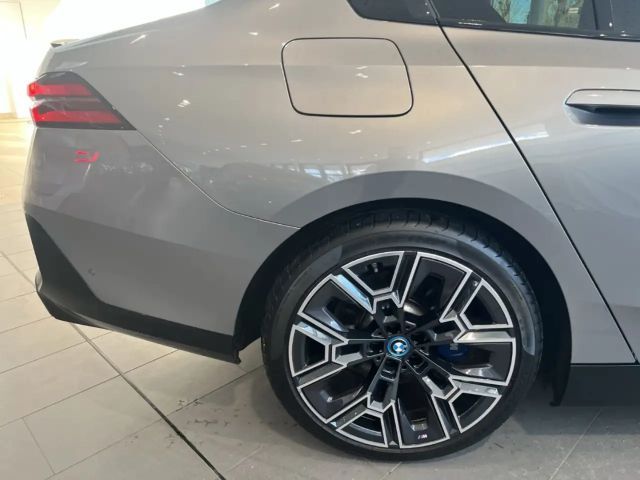 BMW i5 M-Sport Sedan eDrive40