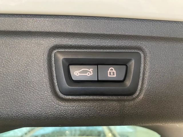 BMW 330 330e Touring