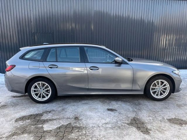 BMW 318 318i Touring