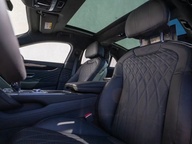 Bentley Flying Spur V8