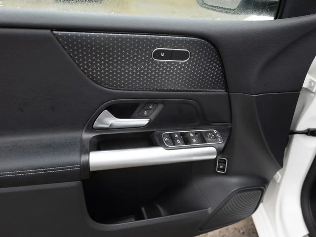 Mercedes-Benz B 220 B 220 d Progressive