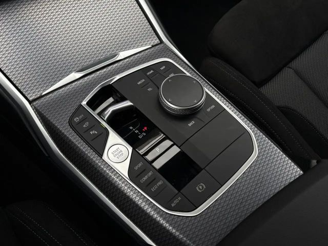 BMW 320 320d M-Sport Touring xDrive