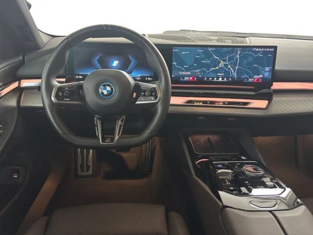 BMW i5 M-Sport Sedan eDrive40