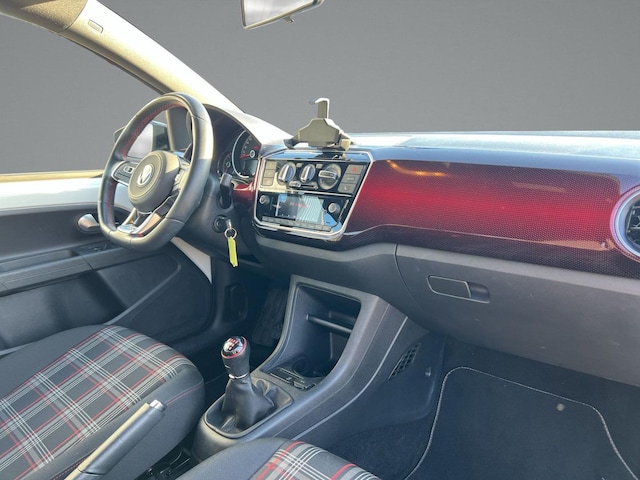 Volkswagen up! 1.0 TSI GTI