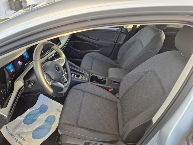 Volkswagen Golf 1.5 eTSI DSG Life Variant