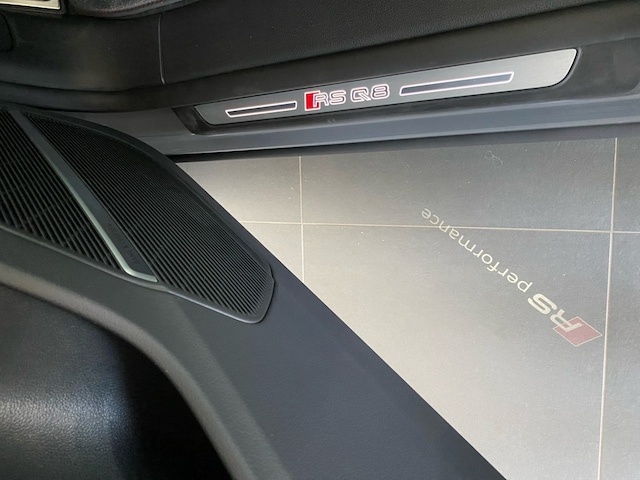 Audi RS Q8 Performance Quattro