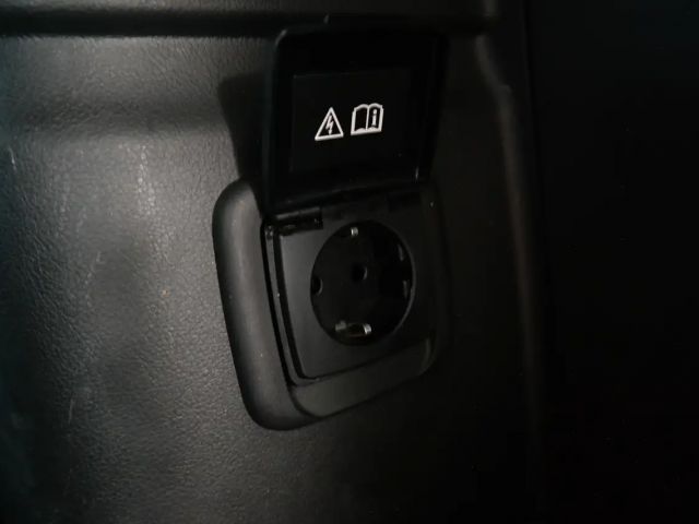 Mitsubishi Outlander +SHZ+STANDHEIZUNG+NAVI+LEDER+LENKRADHEIZ.+