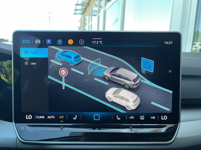 Volkswagen Golf DSG Life Variant