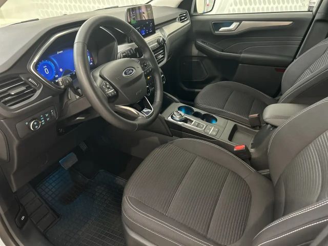 Ford Kuga Hybrid Titanium