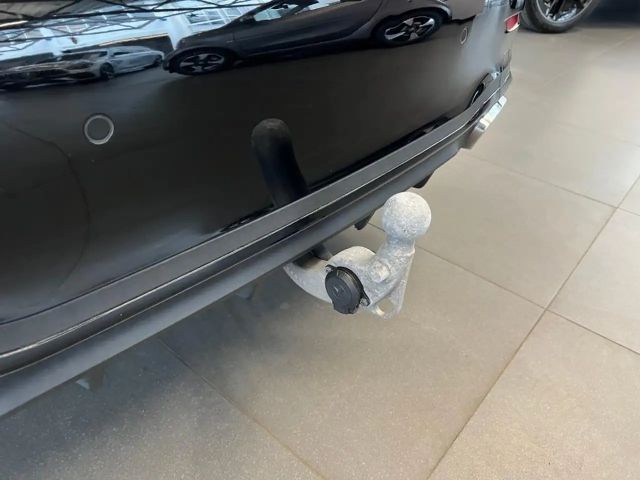 Mercedes-Benz C 220 AMG Line C 220 d Sedan