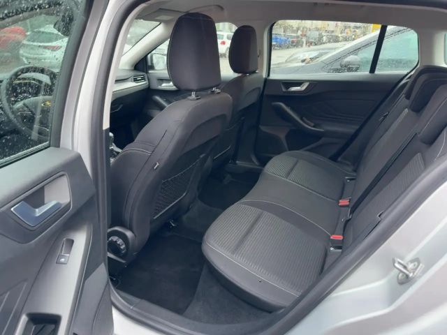 Ford Focus Titanium Wagon