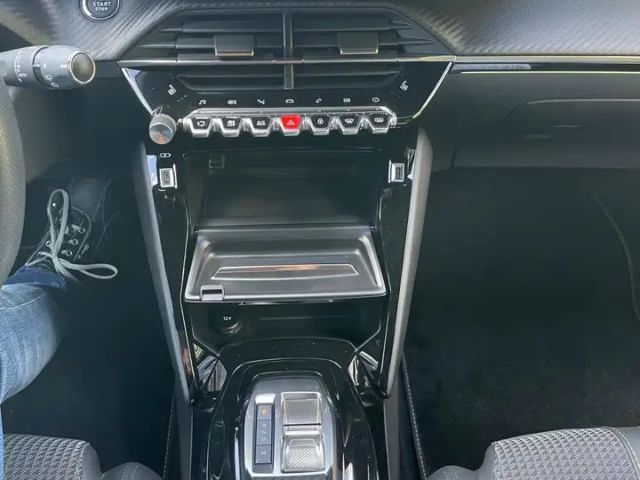 Peugeot 208 EAT8 GT-Line PureTech