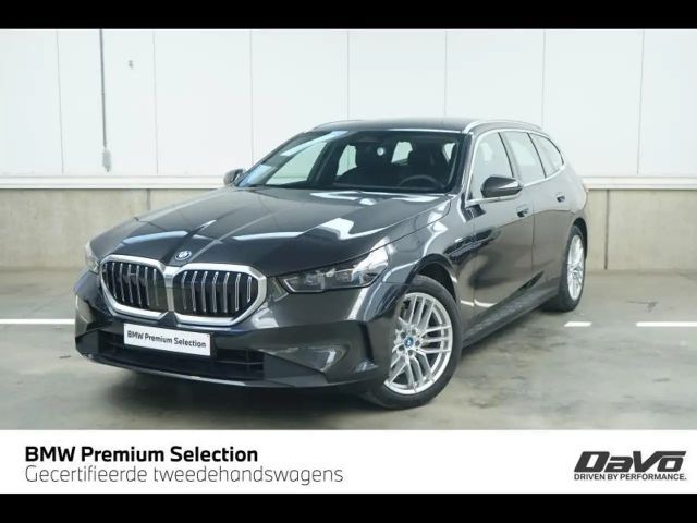 BMW 530 HYBRID - HAAK - ACC - LEDER