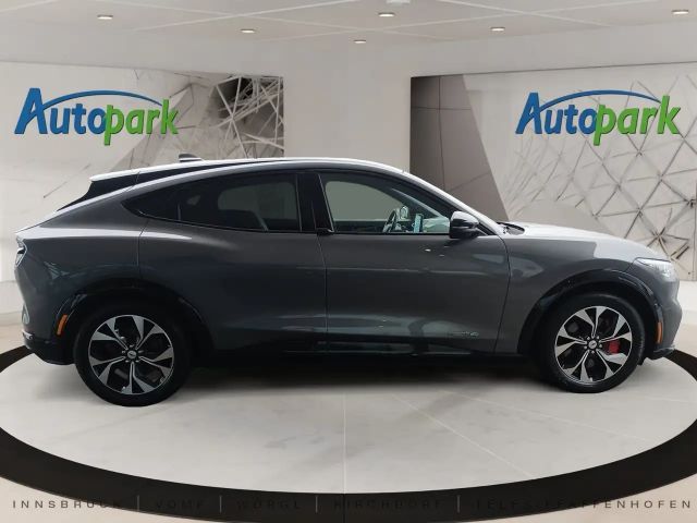 Ford Mustang Mach-E AWD