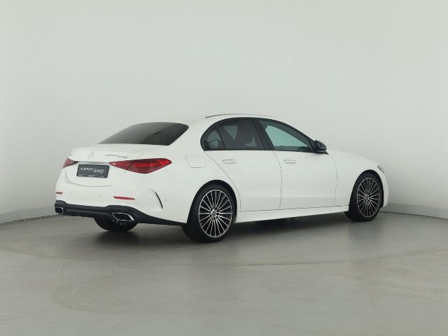 Mercedes-Benz C 200 AMG Line Sedan