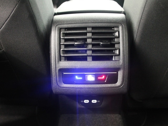 Volkswagen Golf 1.5 eTSI DSG Golf VIII