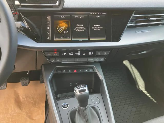 Audi A3 30 TFSI Sedan