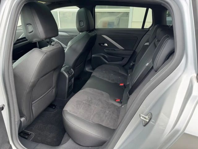 Opel Astra Sports Tourer Ultimate