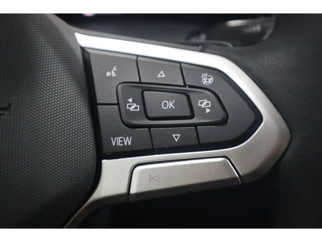 Volkswagen Golf 1.5 eTSI DSG Variant