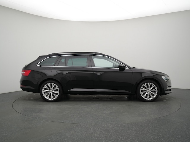 Skoda Superb Ambition Combi iV
