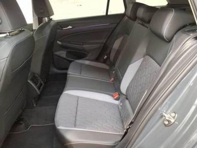 Volkswagen Golf 1.5 eTSI DSG Golf VIII Variant