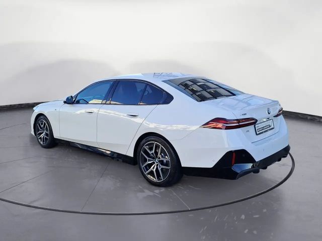 BMW 520 520d M-Sport Sedan xDrive