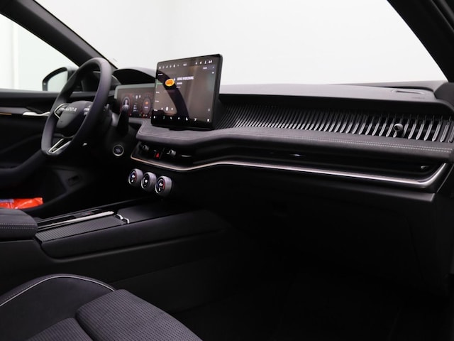 Skoda Superb 2.0 TDI Combi Sportline