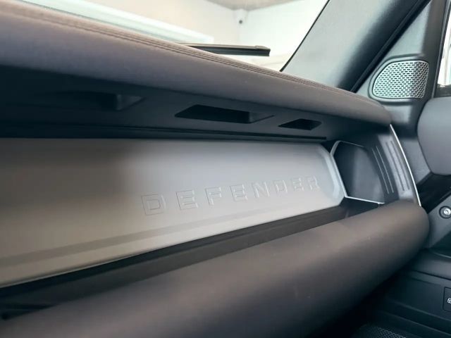 Land Rover Defender 110 AWD D200