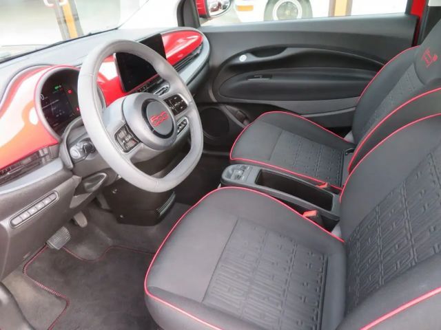 Fiat 500e 42 kWh RED