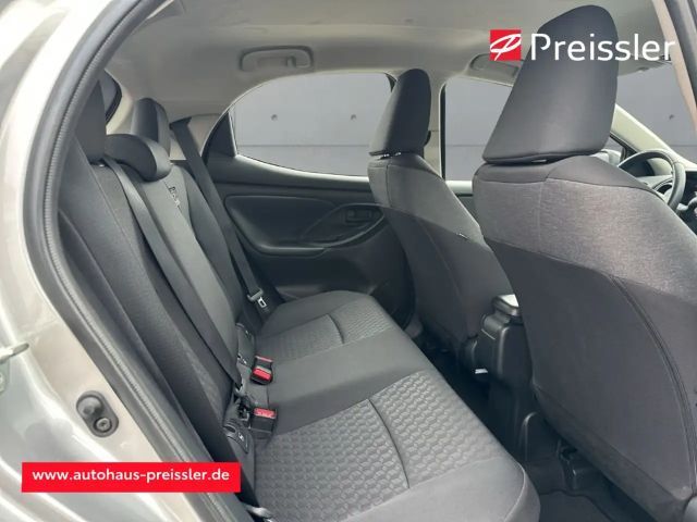 Toyota Yaris Hatchback Hybride Team D