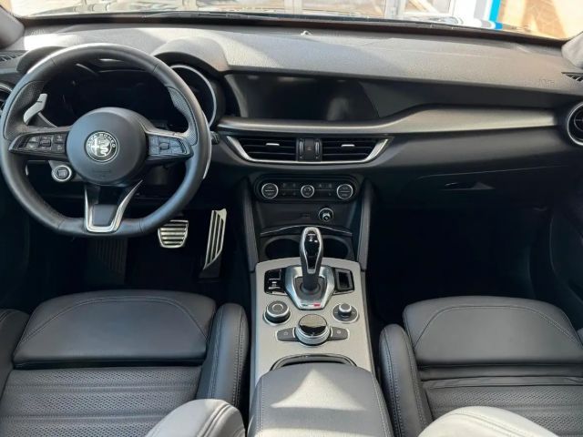 Alfa Romeo Stelvio Q4 Veloce