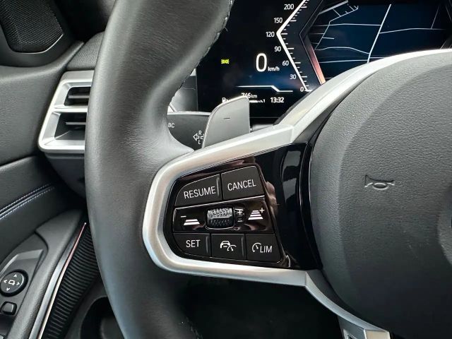 BMW 330 330d M-Sport Touring xDrive