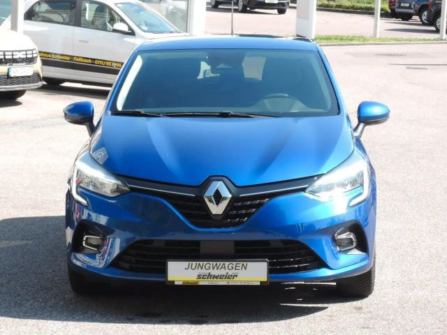 Renault Clio E-Tech Experience Hybrid