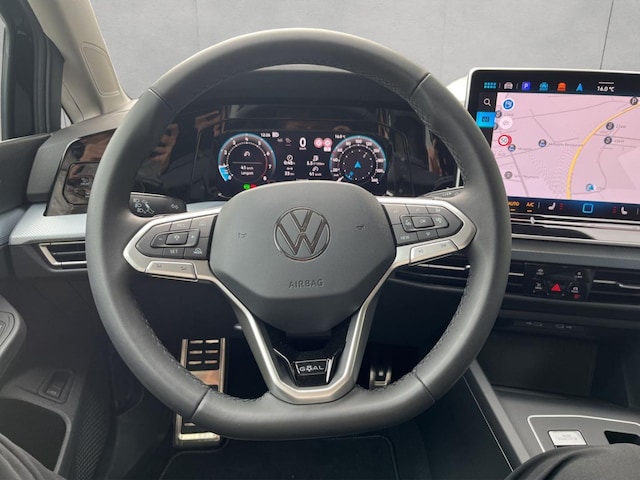 Volkswagen Golf 1.5 eTSI DSG Plus Variant