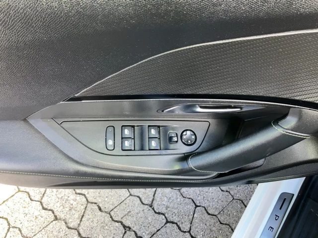 Peugeot E-2008 GT-Line