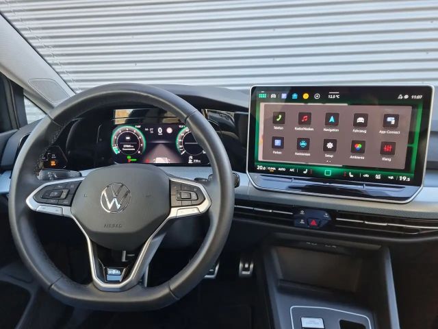 Volkswagen Golf 1.5 eTSI DSG Golf VIII Variant