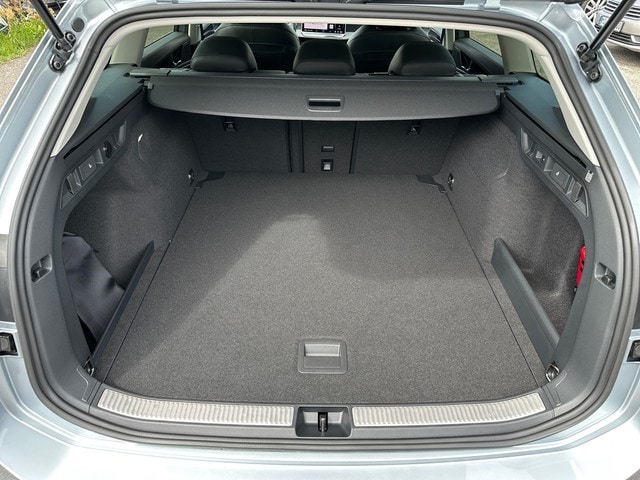 Volkswagen Passat 1.5 eTSI Business DSG