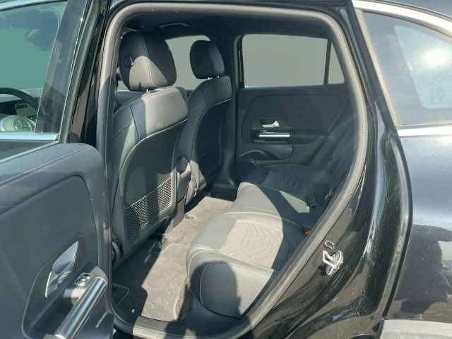 Mercedes-Benz EQA 300 4MATIC Progressive