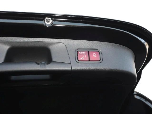 Mercedes-Benz GLA 200 AMG Line