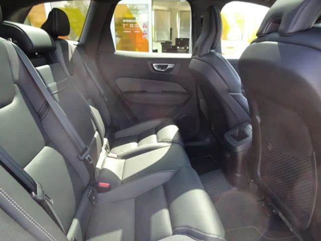 Volvo XC60 R-Design Recharge T8