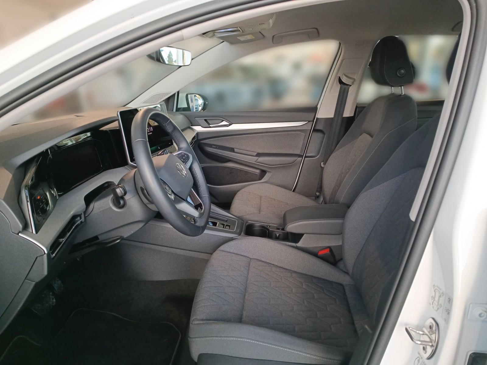 Volkswagen Golf 1.5 eTSI Golf VIII Variant