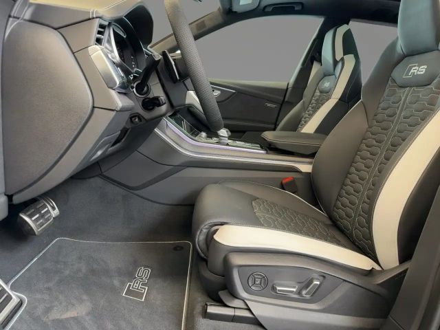 Audi RS Q8 Performance